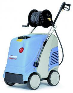 上海食品廠引進(jìn)德國(guó)進(jìn)口環(huán)保熱水清洗機(jī)，引領(lǐng)行業(yè)保潔新風(fēng)尚